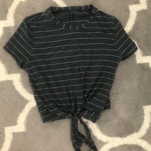 🍋 Lululemon knotted Tie front crop shirt Sz. 4